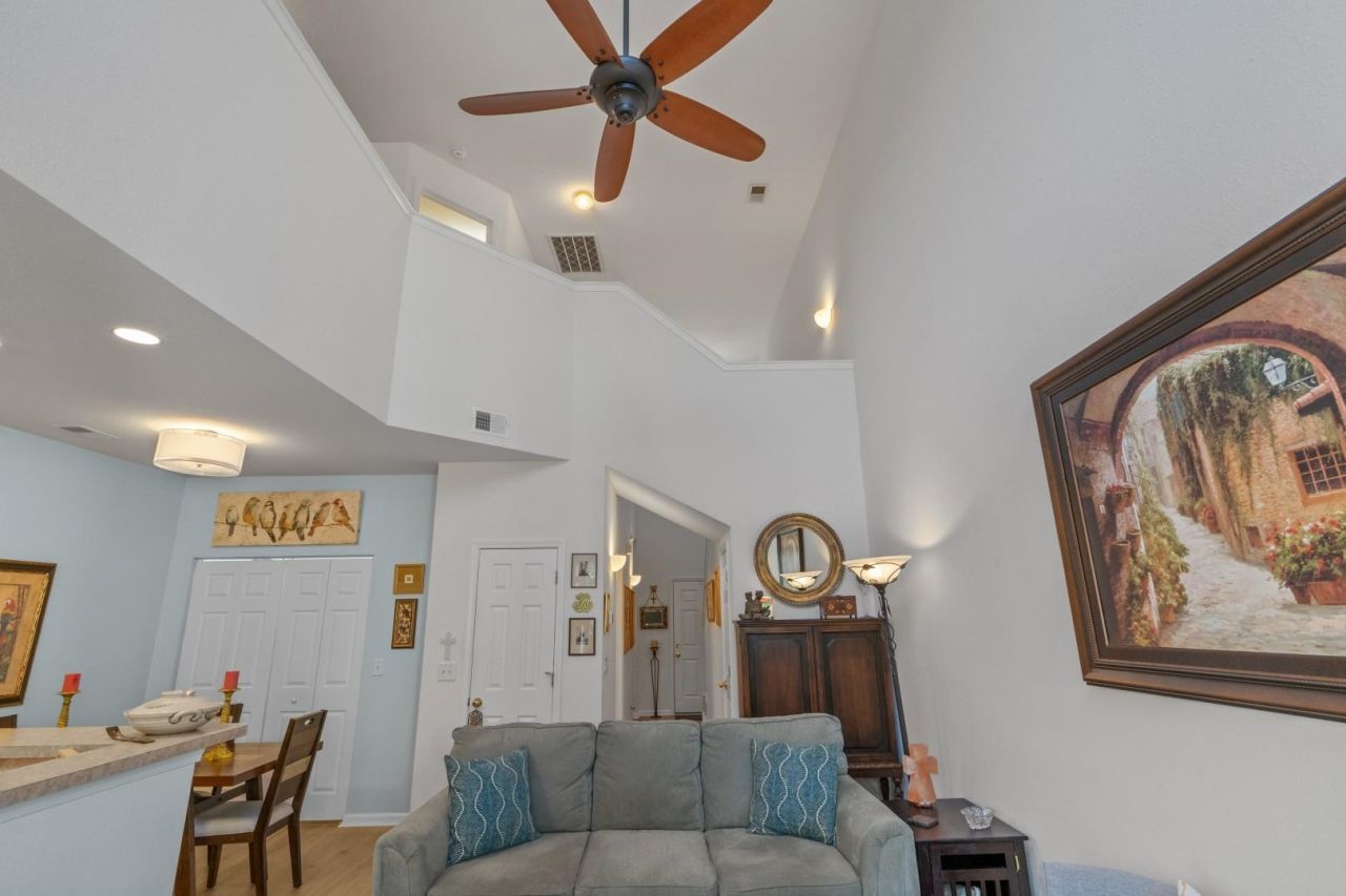 147 Chenoa Dr.  Photo 6