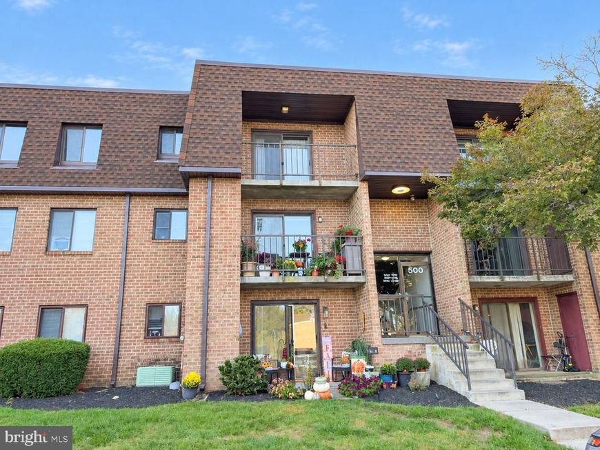 524 Valley Drive, Unit 524, West Chester, PA 19382 Main Photo
