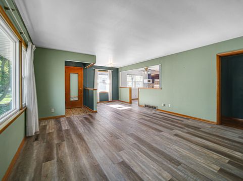 Main Photo