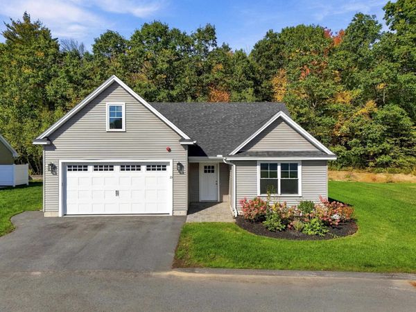 23 Liberty Lantern Lane, Fremont, NH 03044