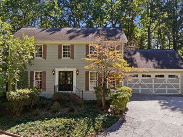 4894 Mcpherson Drive NE, Roswell, GA 30075