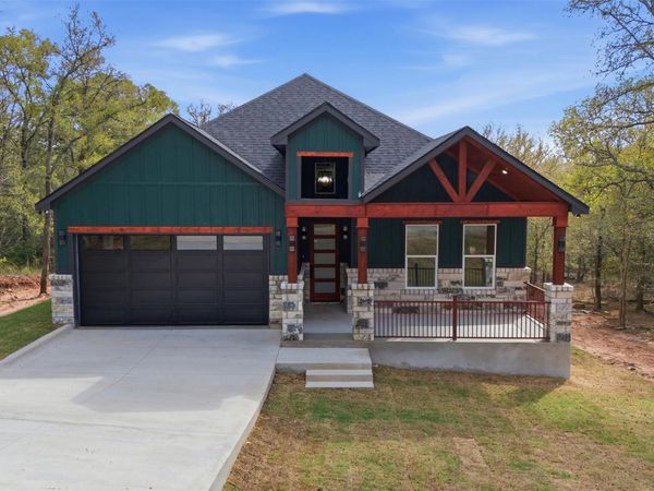 157 E Keanahalululu LN, Bastrop, TX 78602