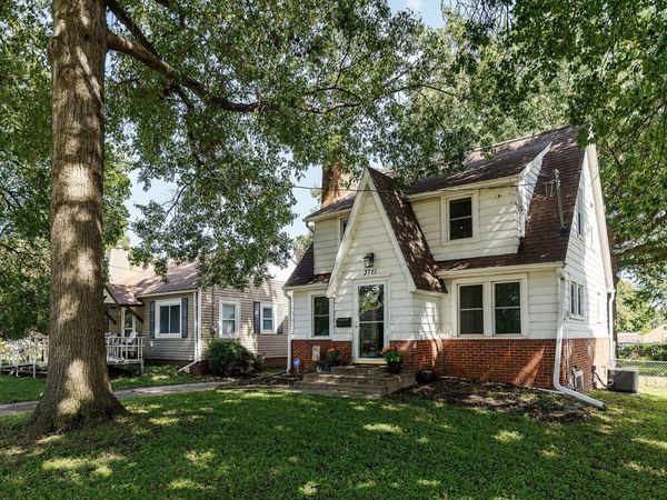 3711 Glover Avenue, Des Moines, IA 50315