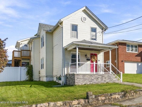 192 Phillips Street , Throop, PA 18512