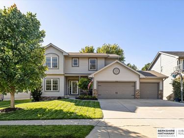1928 S 198 Street, Elkhorn, NE 68022