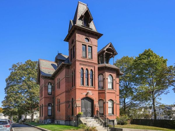 8 Claremont St, Unit 3A, Worcester, MA 01610