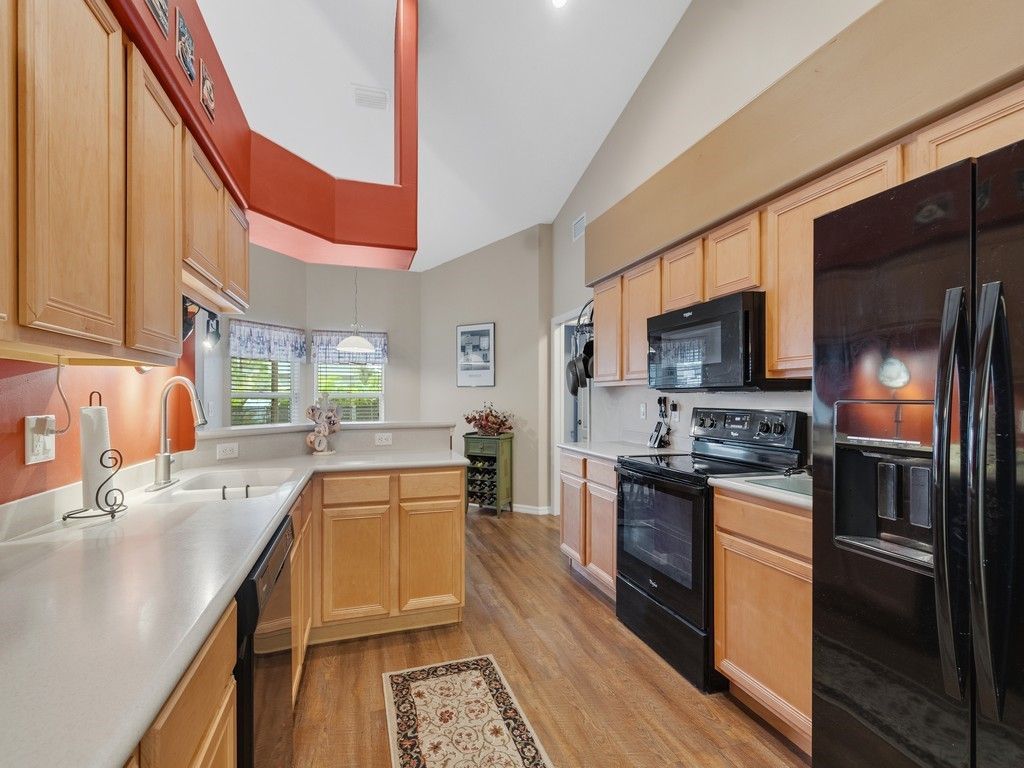 702 Atlantus Terrace , Sebastian, FL 32958 Photo