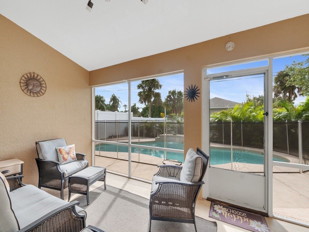 702 Atlantus Terrace , Sebastian, FL 32958 Photo