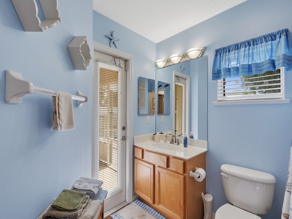 702 Atlantus Terrace , Sebastian, FL 32958 Photo