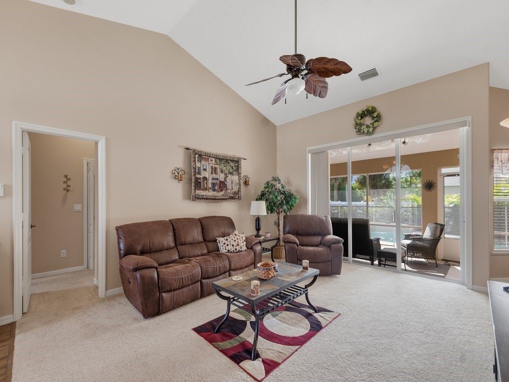 702 Atlantus Terrace , Sebastian, FL 32958 Photo
