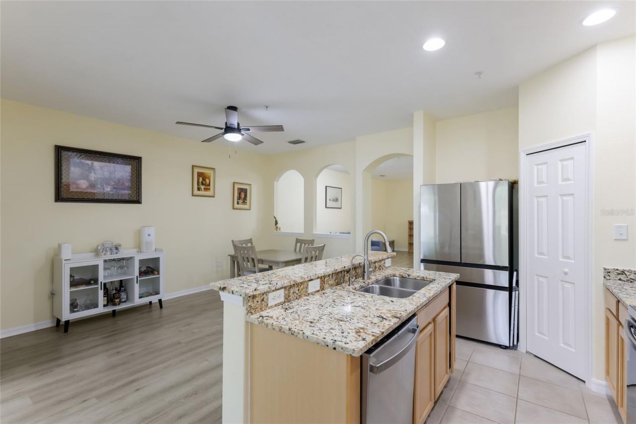 3793 Parkridge Circle, Unit 3-105, Sarasota, FL 34243 Photo