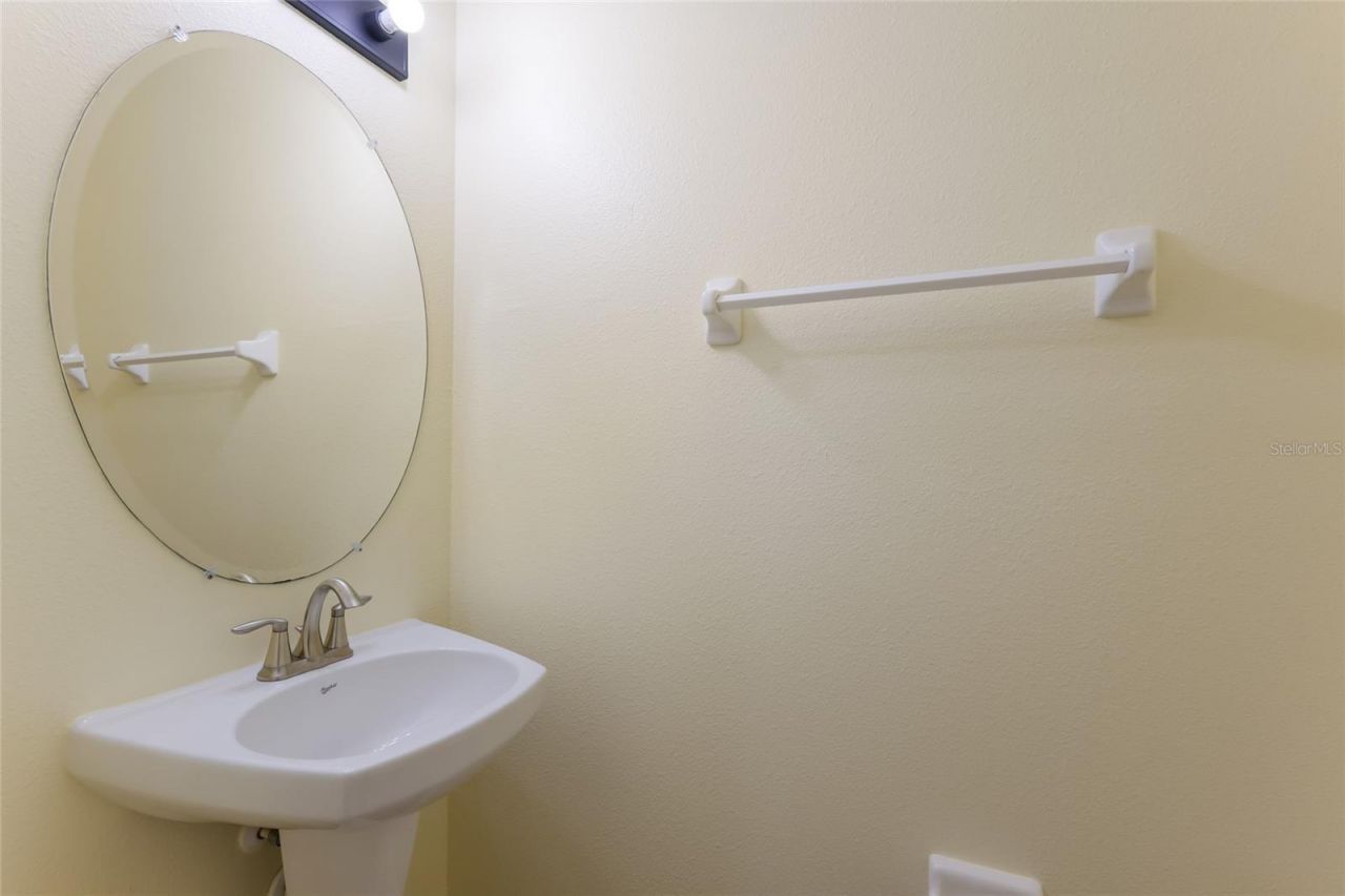 3793 Parkridge Circle, Unit 3-105, Sarasota, FL 34243 Photo