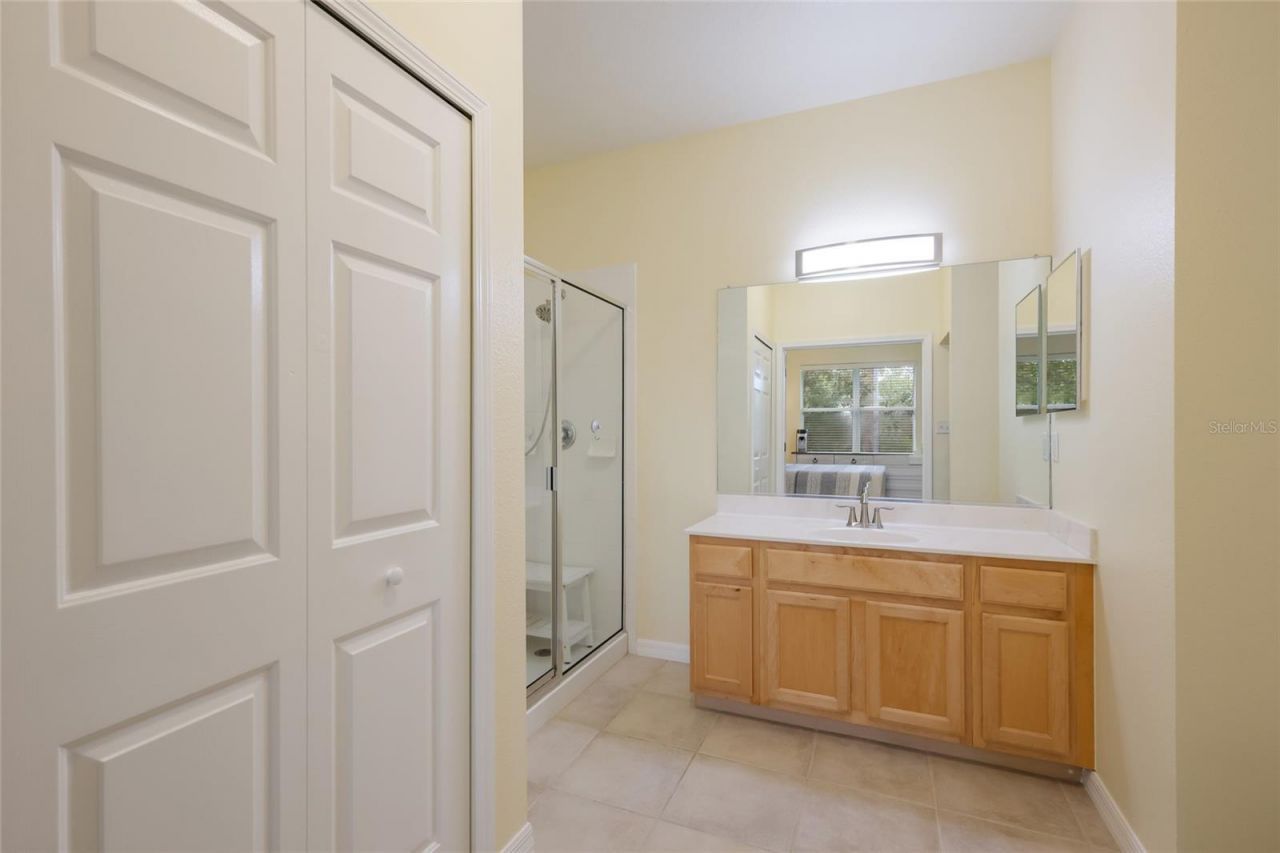 3793 Parkridge Circle, Unit 3-105, Sarasota, FL 34243 Photo