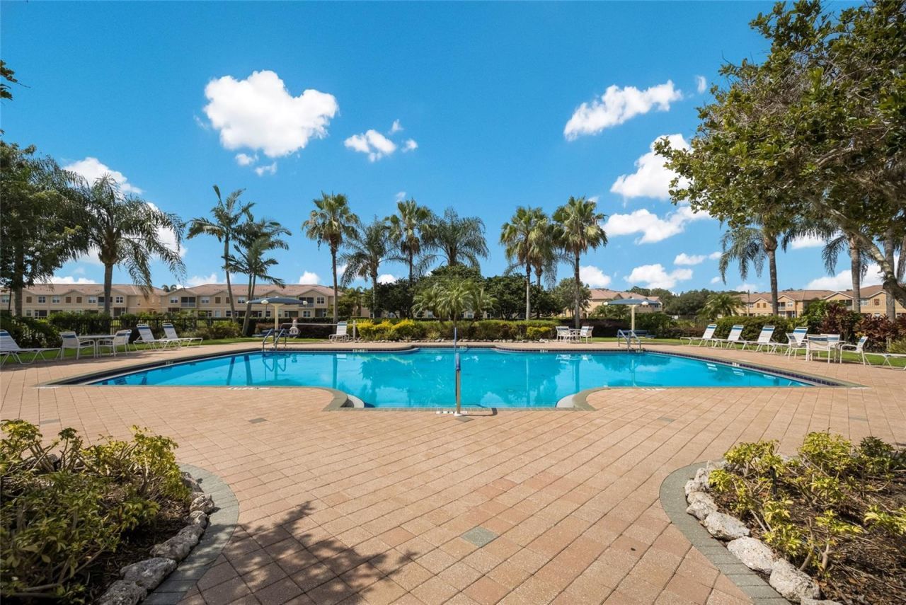 3793 Parkridge Circle, Unit 3-105, Sarasota, FL 34243 Photo