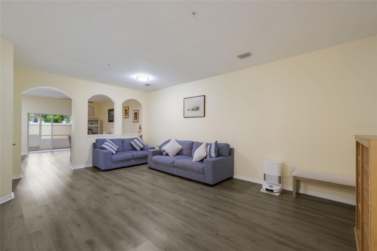 3793 Parkridge Circle, Unit 3-105, Sarasota, FL 34243 Photo