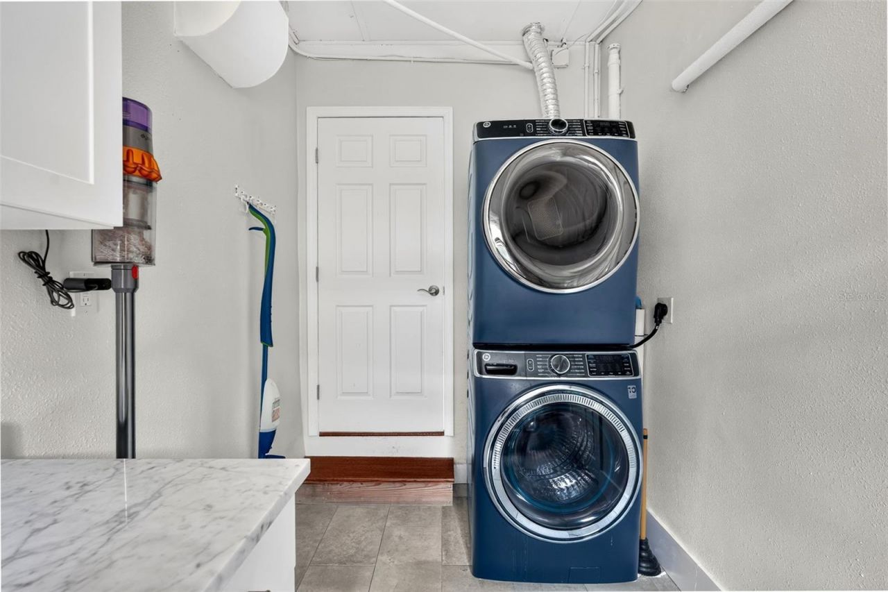 1965 Hibiscus Street, Sarasota, FL 34239 Photo
