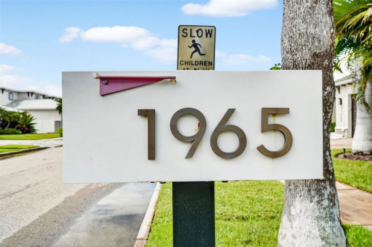 1965 Hibiscus Street, Sarasota, FL 34239 Photo
