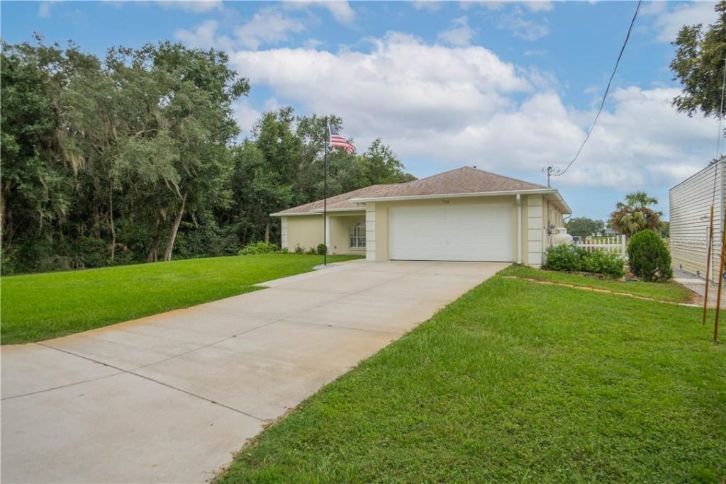 7732 E Pocono Drive, Inverness, FL 34450 Photo