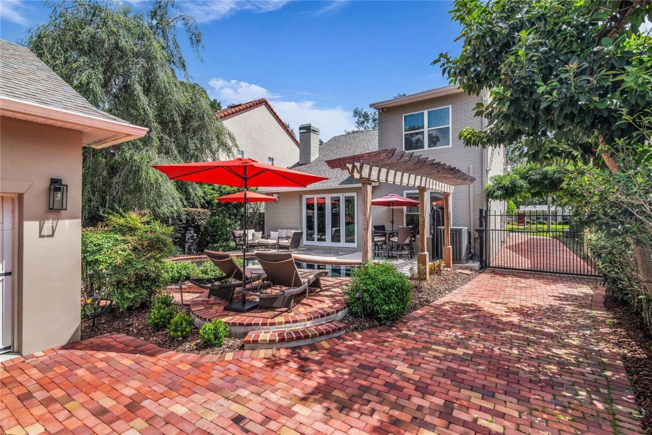 1910 Gerda Terrace, Orlando, FL 32804 Photo