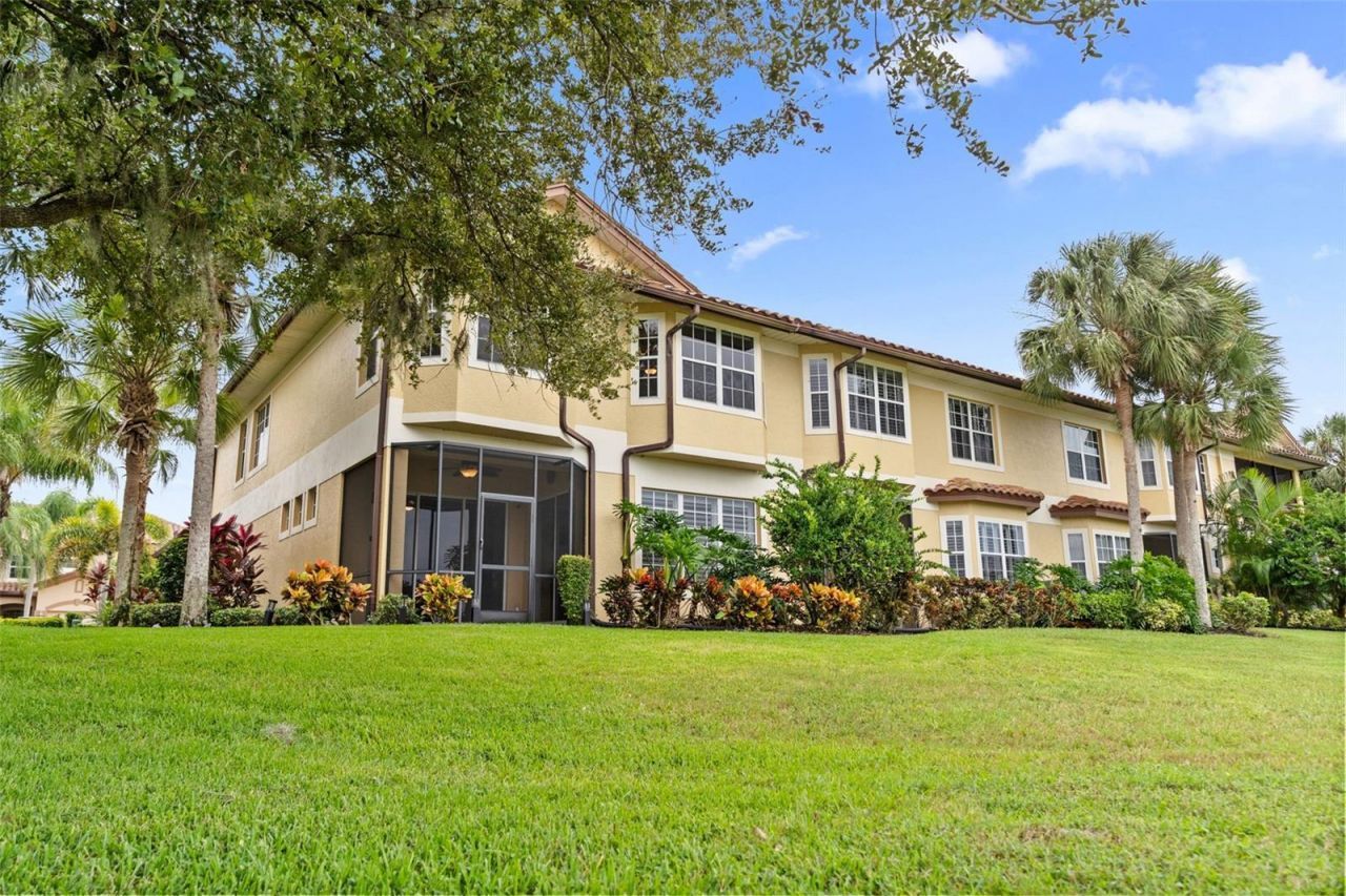 8432 Miramar Way, Lakewood Ranch, FL 34202 Photo