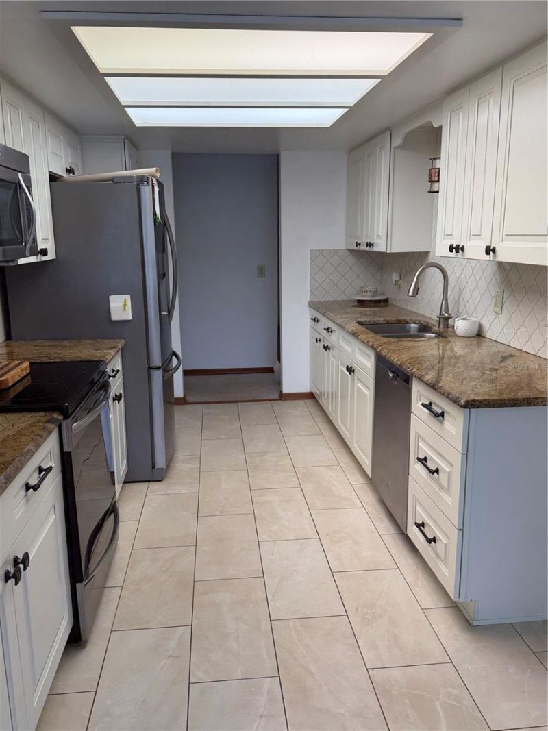 1077 SE 170th Court , Silver Springs, FL 34488 Photo