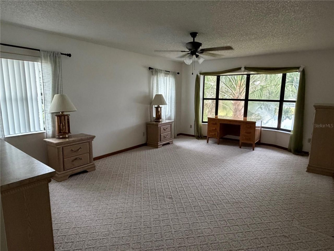 1077 SE 170th Court , Silver Springs, FL 34488 Photo