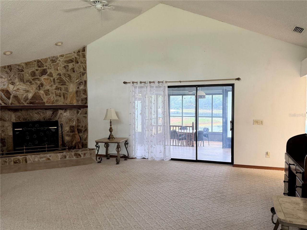 1077 SE 170th Court , Silver Springs, FL 34488 Photo