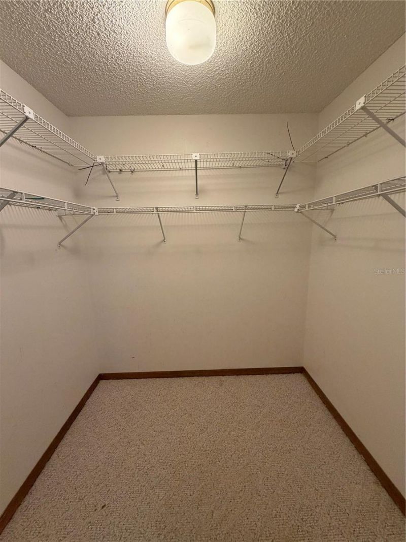 1077 SE 170th Court , Silver Springs, FL 34488 Photo