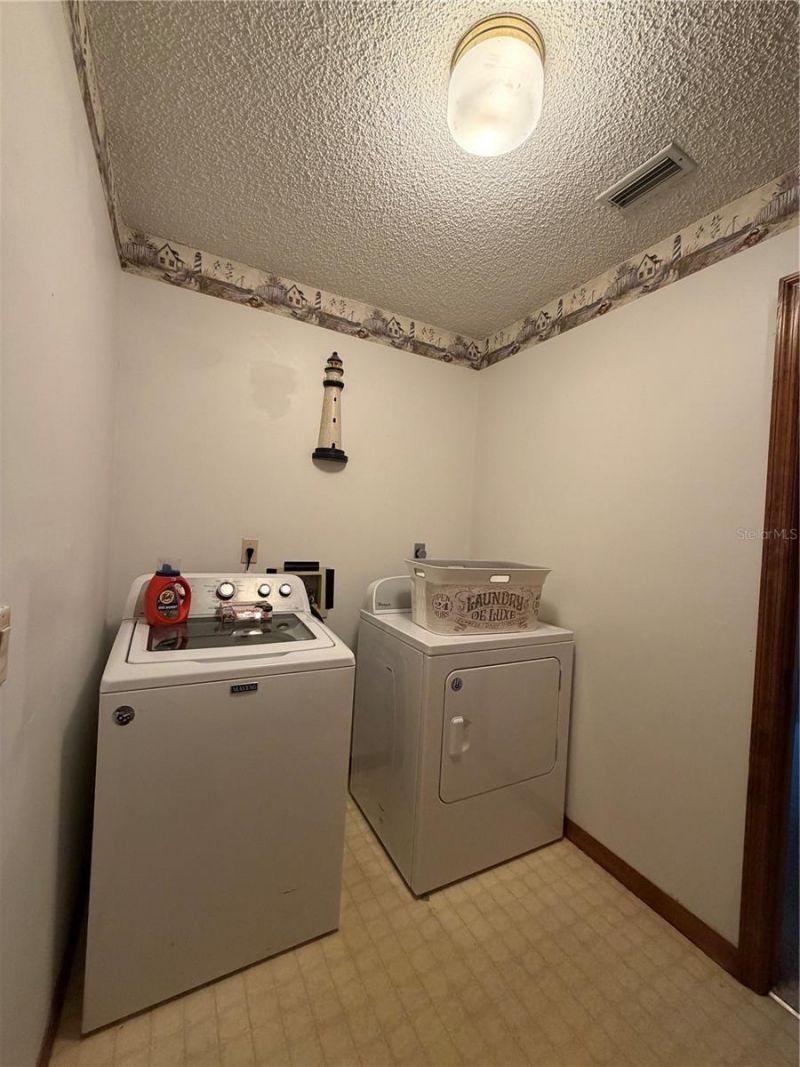 1077 SE 170th Court , Silver Springs, FL 34488 Photo