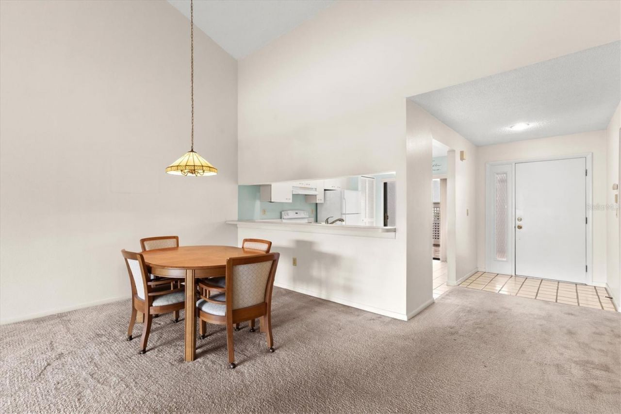 3118 Windrush Bourne, Unit 8, Sarasota, FL 34235 Photo