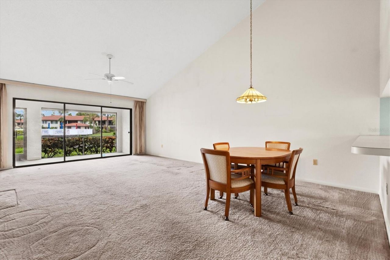 3118 Windrush Bourne, Unit 8, Sarasota, FL 34235 Photo