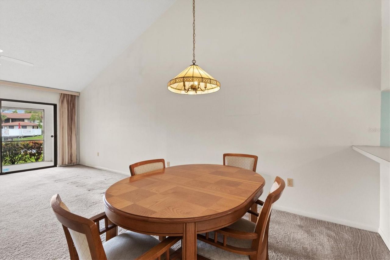 3118 Windrush Bourne, Unit 8, Sarasota, FL 34235 Photo