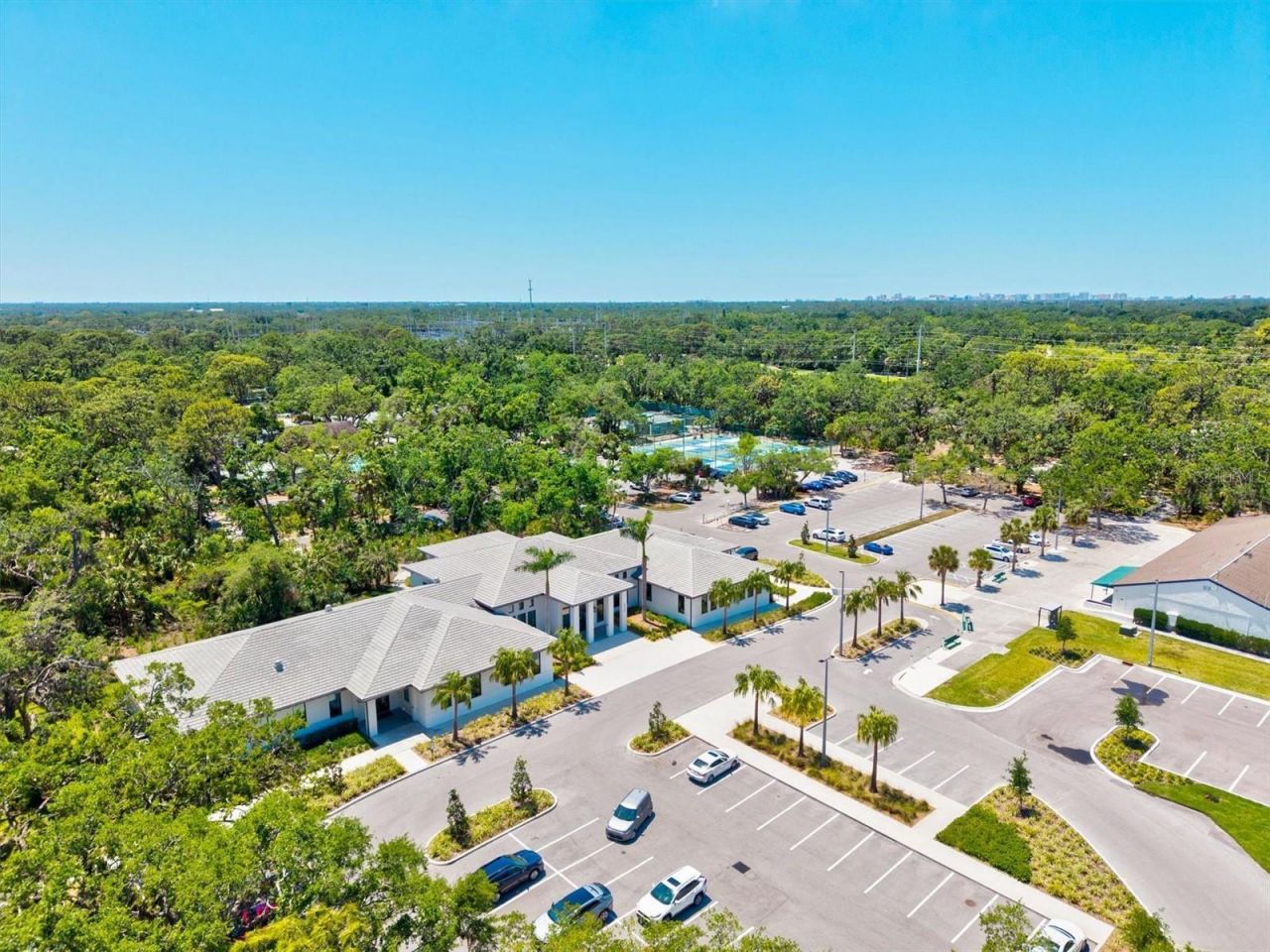 3118 Windrush Bourne, Unit 8, Sarasota, FL 34235 Photo