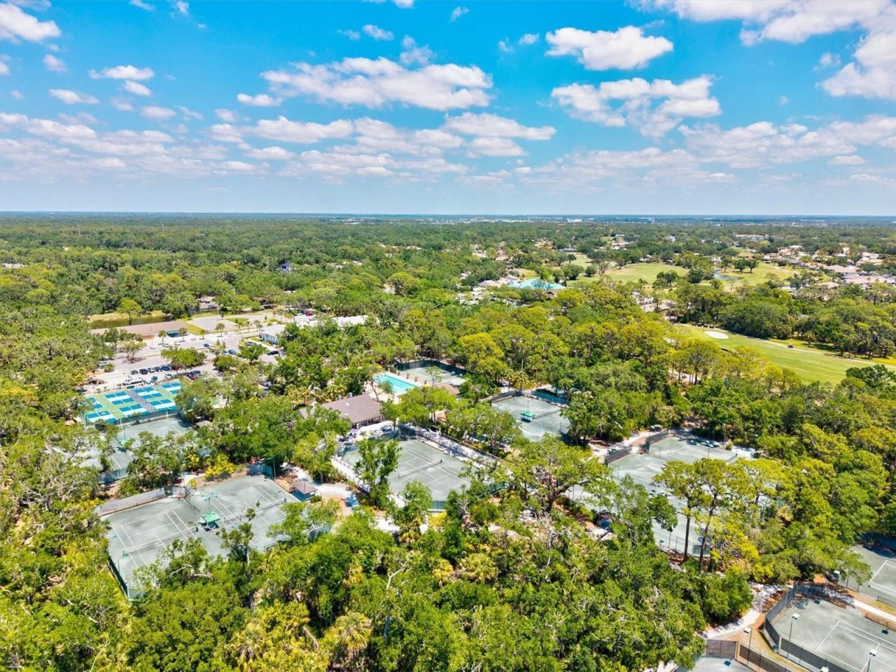 3118 Windrush Bourne, Unit 8, Sarasota, FL 34235 Photo