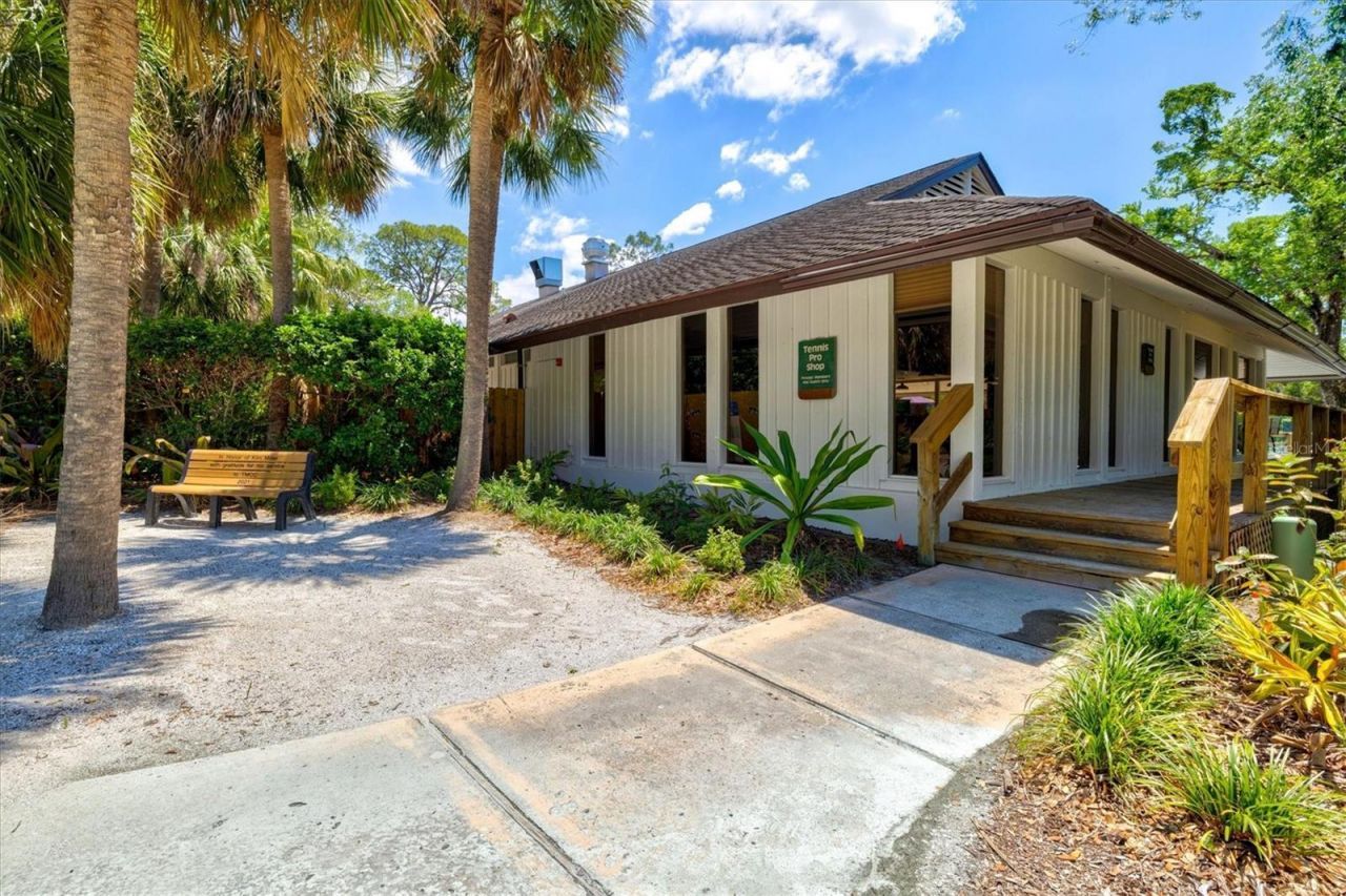 3118 Windrush Bourne, Unit 8, Sarasota, FL 34235 Photo