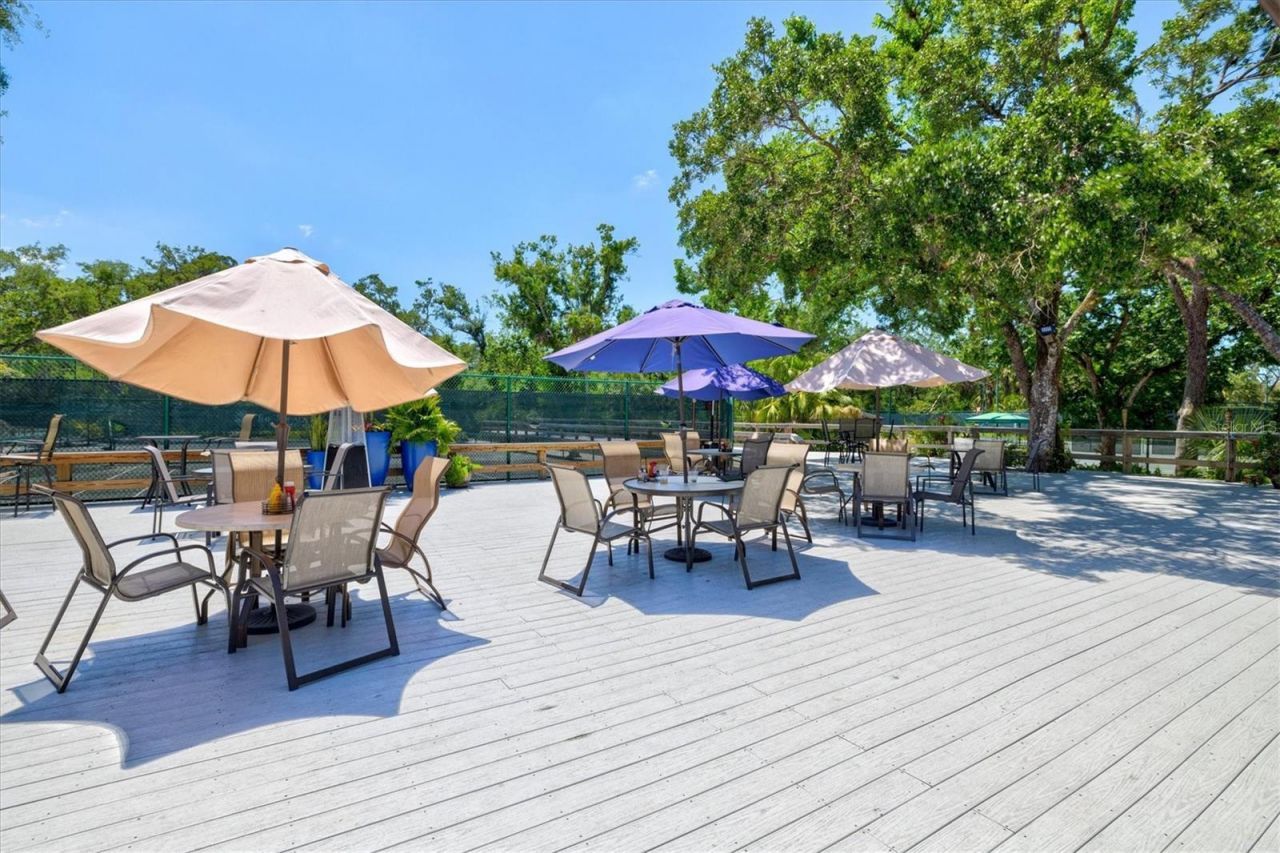 3118 Windrush Bourne, Unit 8, Sarasota, FL 34235 Photo