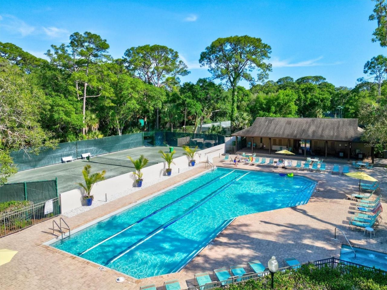 3118 Windrush Bourne, Unit 8, Sarasota, FL 34235 Photo