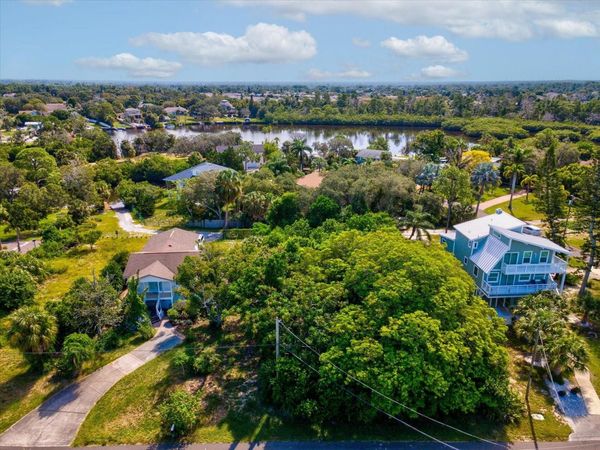 0 BLUFF BOULEVARD , HOLIDAY, FL 34691