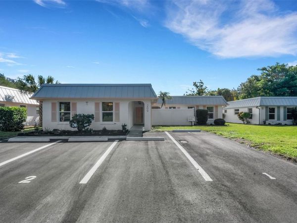 209 BEL FOREST DRIVE , Unit 1, BELLEAIR BLUFFS, FL 33770