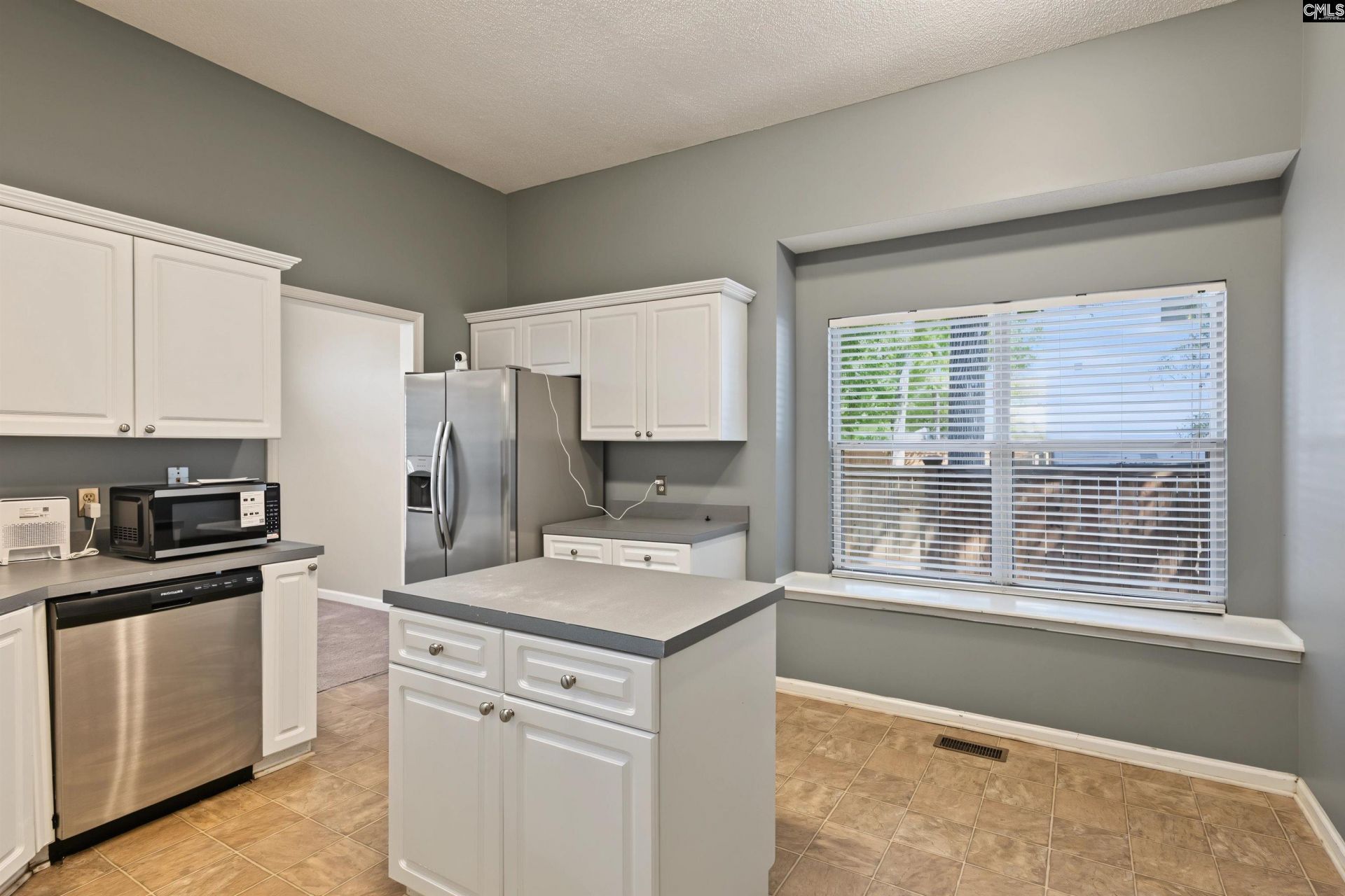 112 Chippenham Circle  Photo 11