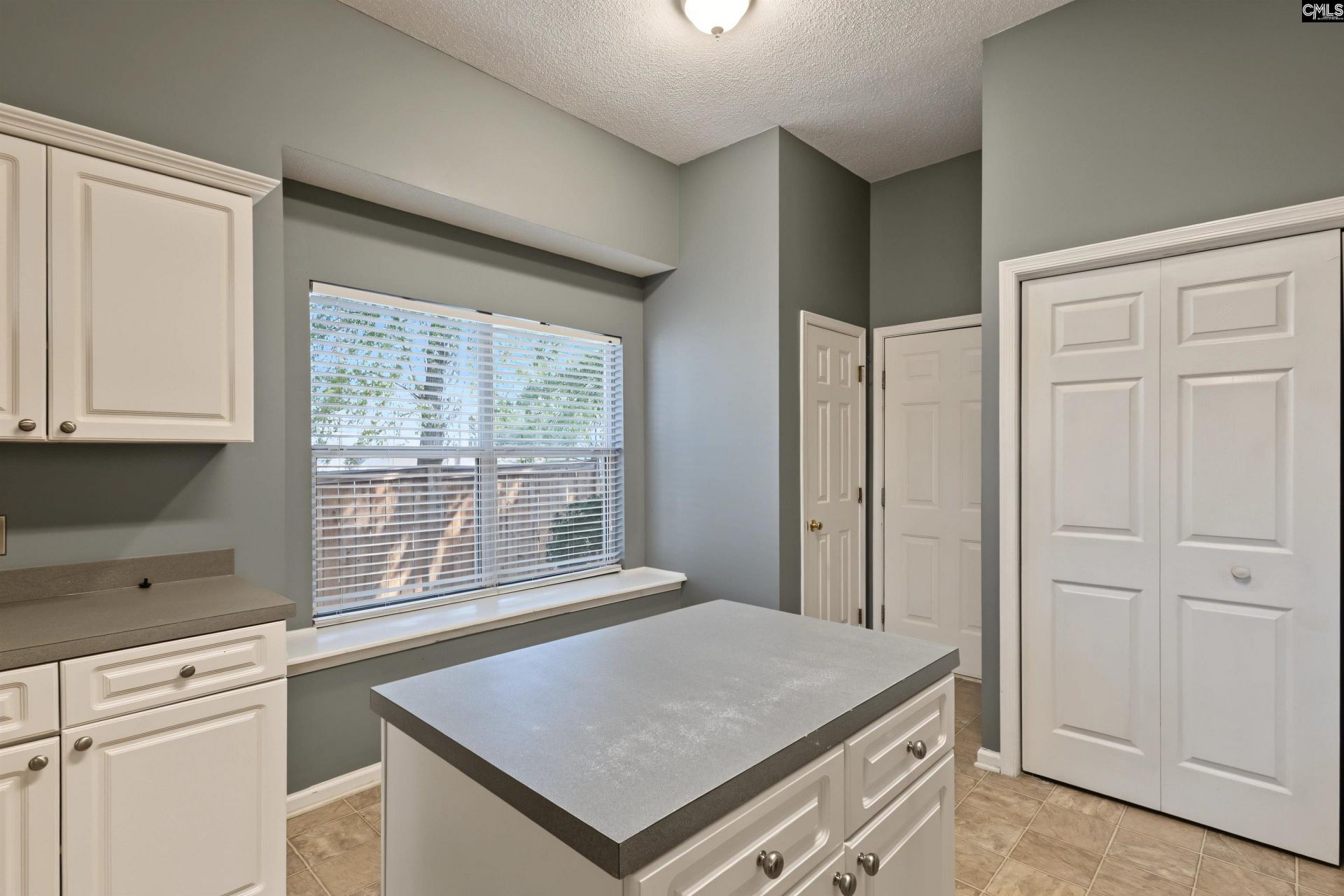 112 Chippenham Circle  Photo 13