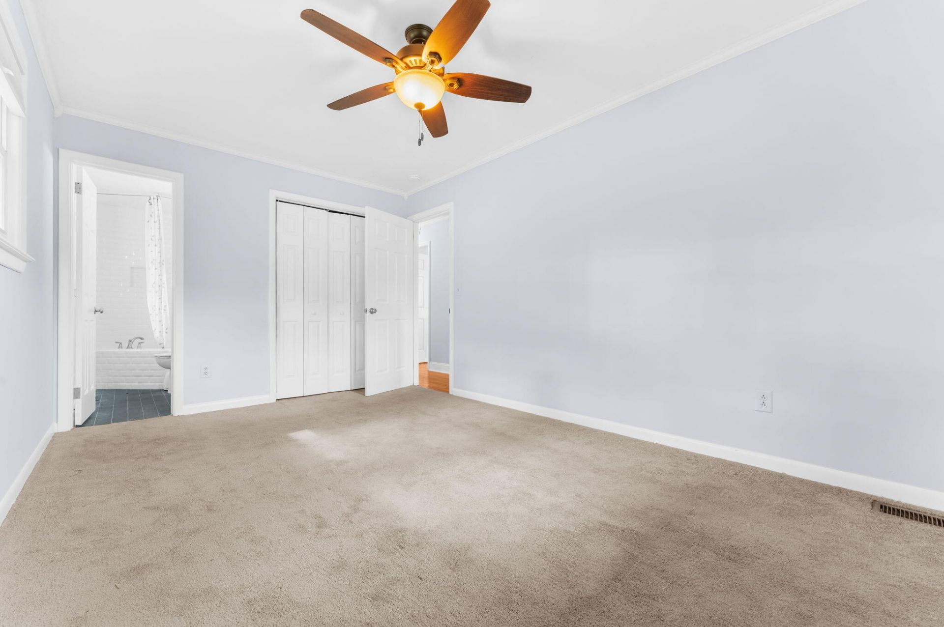 1251 Greenfield Place Photo 11