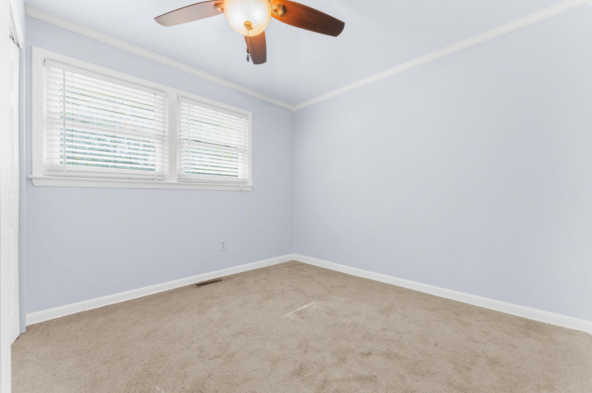 1251 Greenfield Place Photo 13