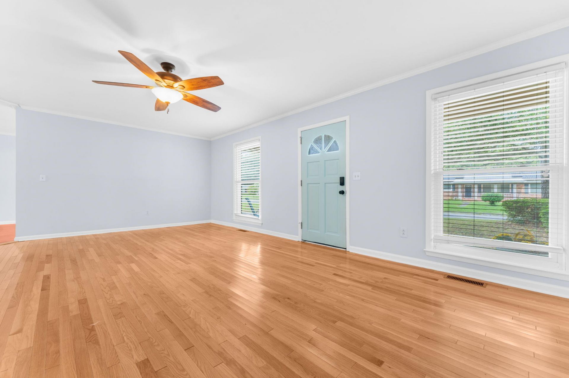 1251 Greenfield Place Photo 4
