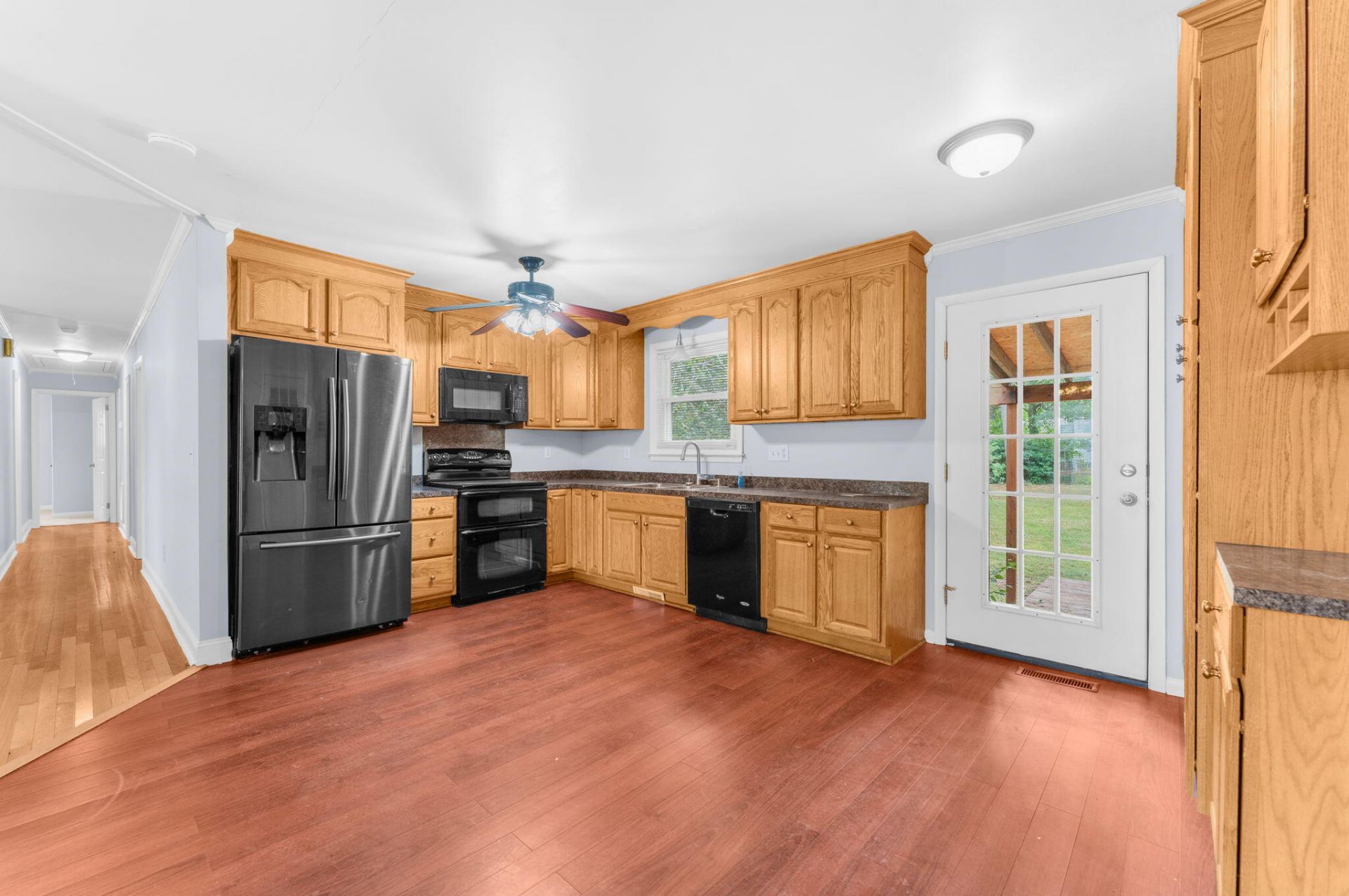 1251 Greenfield Place Photo 6