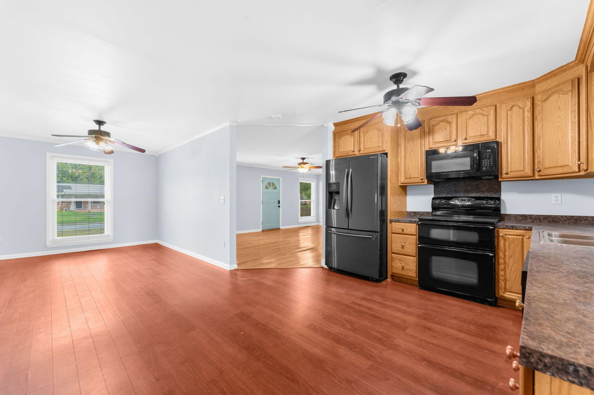 1251 Greenfield Place Photo 7