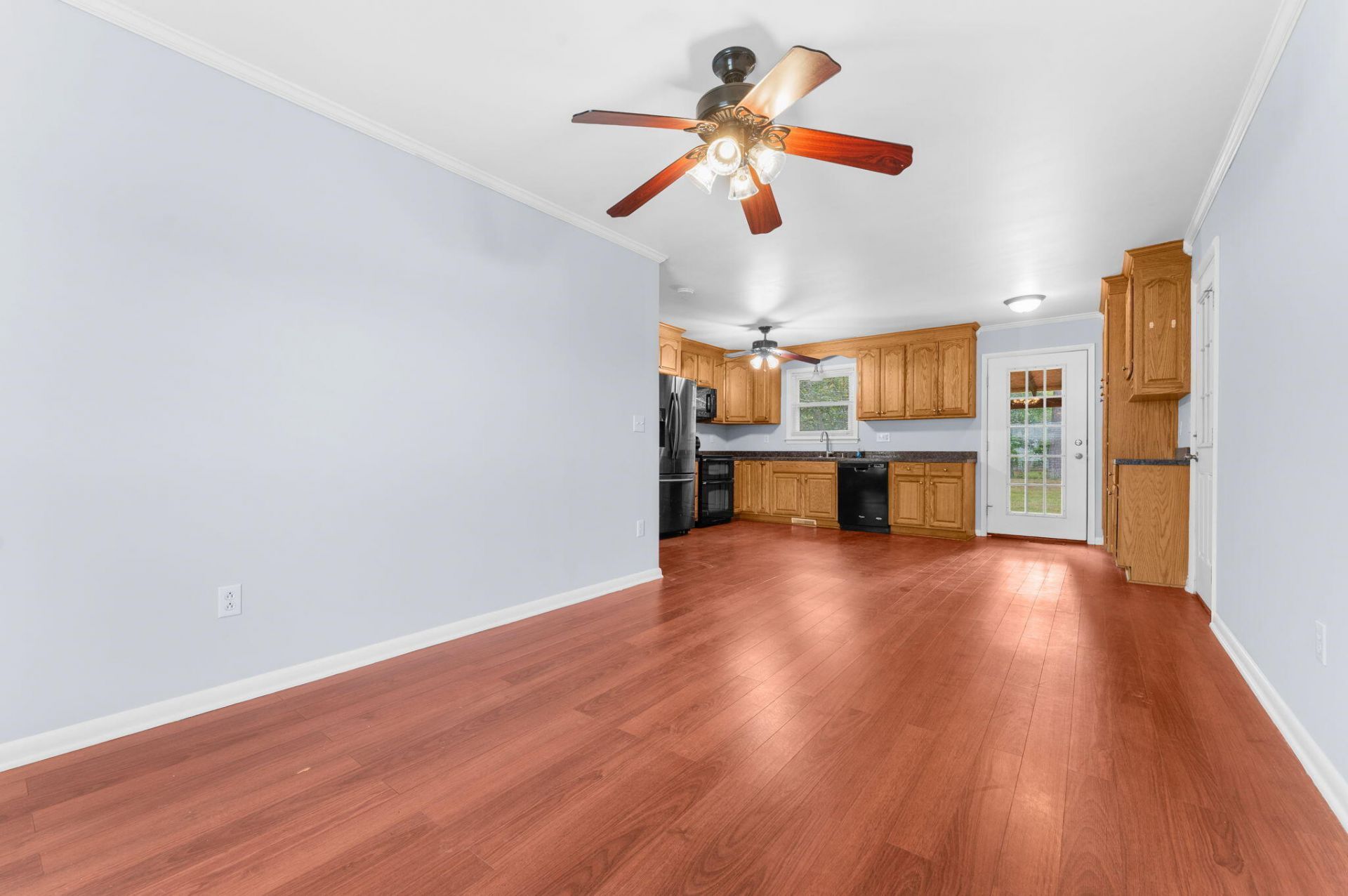1251 Greenfield Place Photo 9