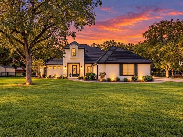 8017 W Landings Road, Granbury, TX 76049