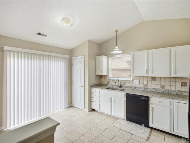 275 Keswick Drive, Monroe, OH 45050 Photo 10