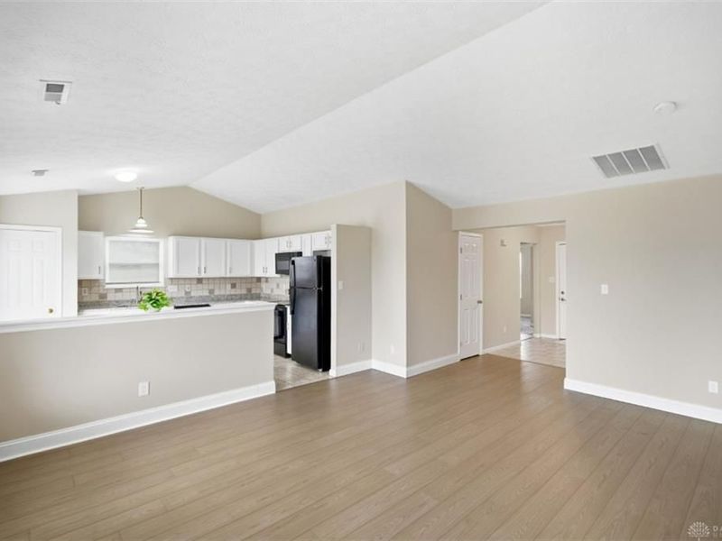 275 Keswick Drive, Monroe, OH 45050 Photo 8